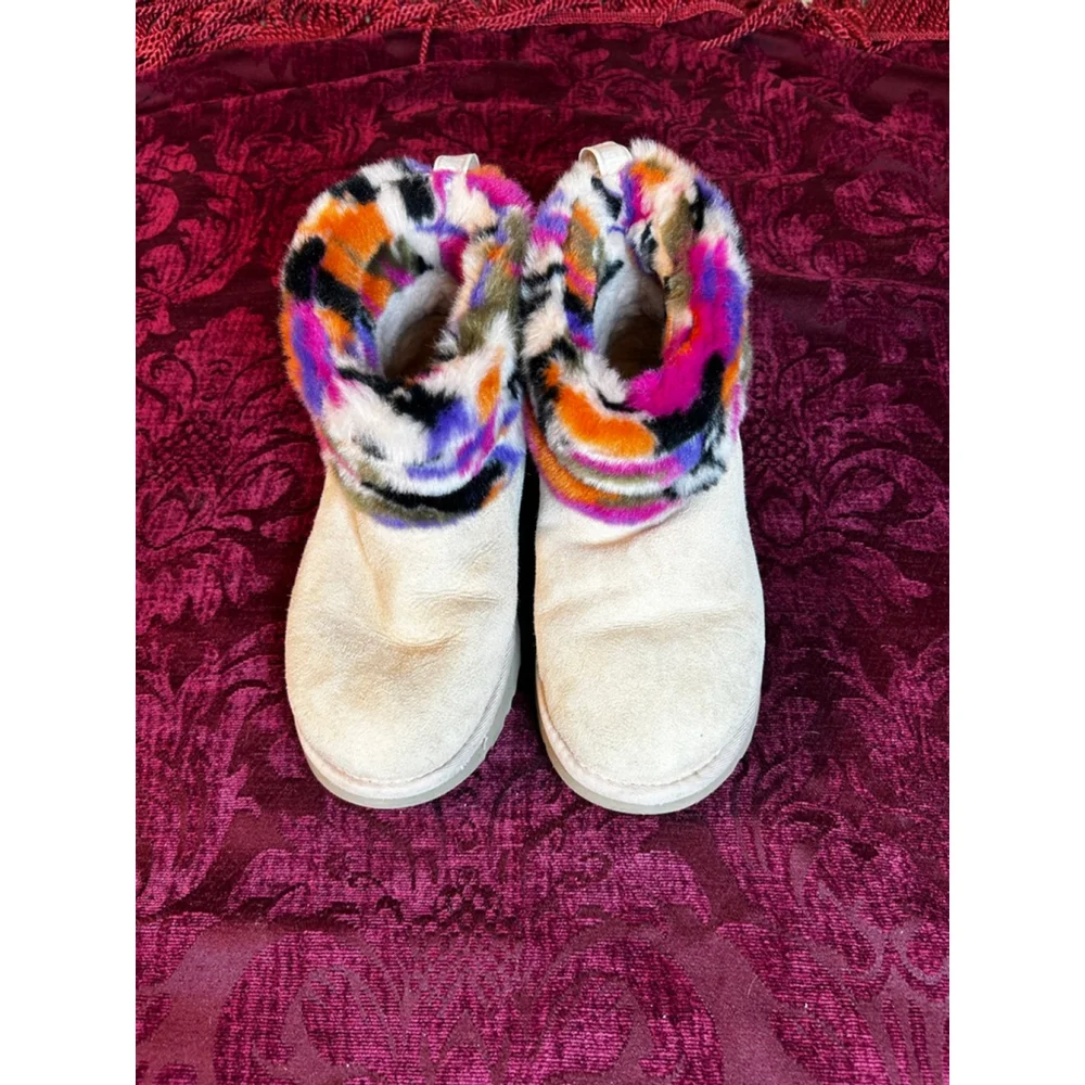 UGG these pre